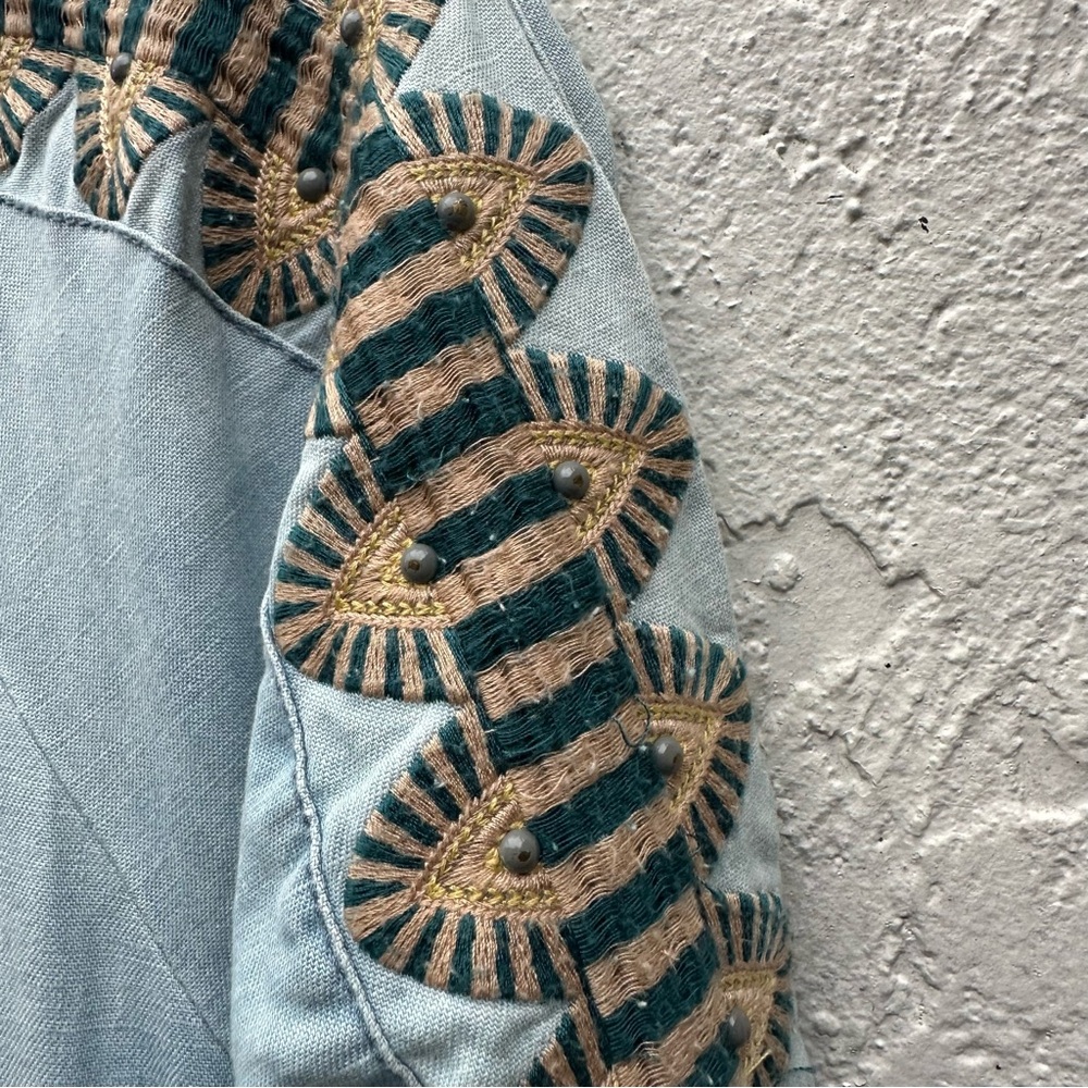 FREE PEOPLE Jacket Women Medium Denim Jean Chambray Embroidered Boho - Picture 5 of 15